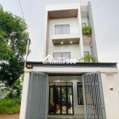 BÁN NGỘP NHÀ 1 TRỆT 2 LẦU 150M2 2TY5 TRUNG TÂM THỦ DẦU MỘT, SỔ HỒNG RIÊNG,ĐƯỜNG XE HƠI